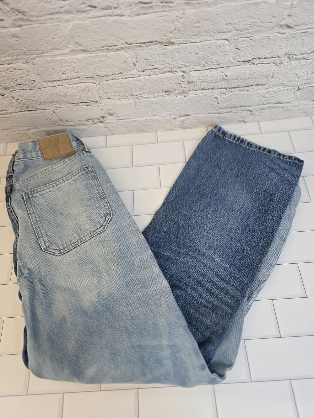 Aeropostale Two-Tone Blue Relaxed Fit Jeans Sz 2Reg